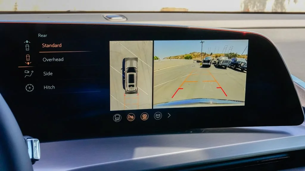 2027 Cadillac VISTIQ Sport - Photo 20