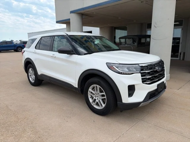 New 2026 Star White Metallic Tri-Coat Ford Active 100A image 25