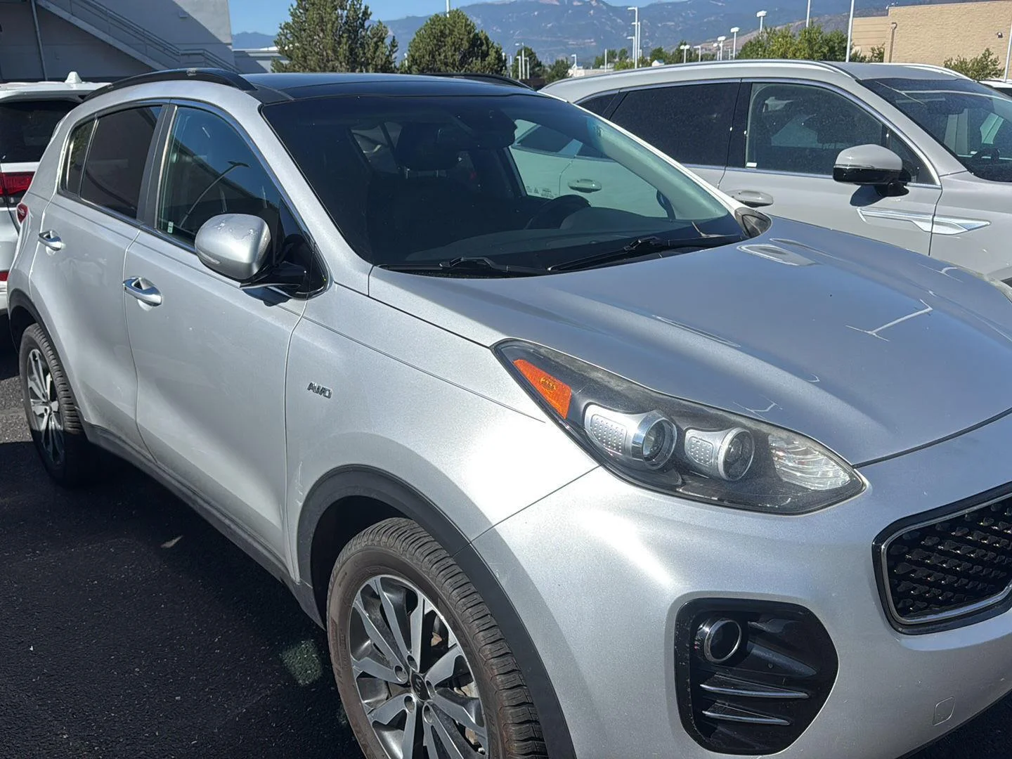 Used 2018 Sparkling Silver Kia EX image 2