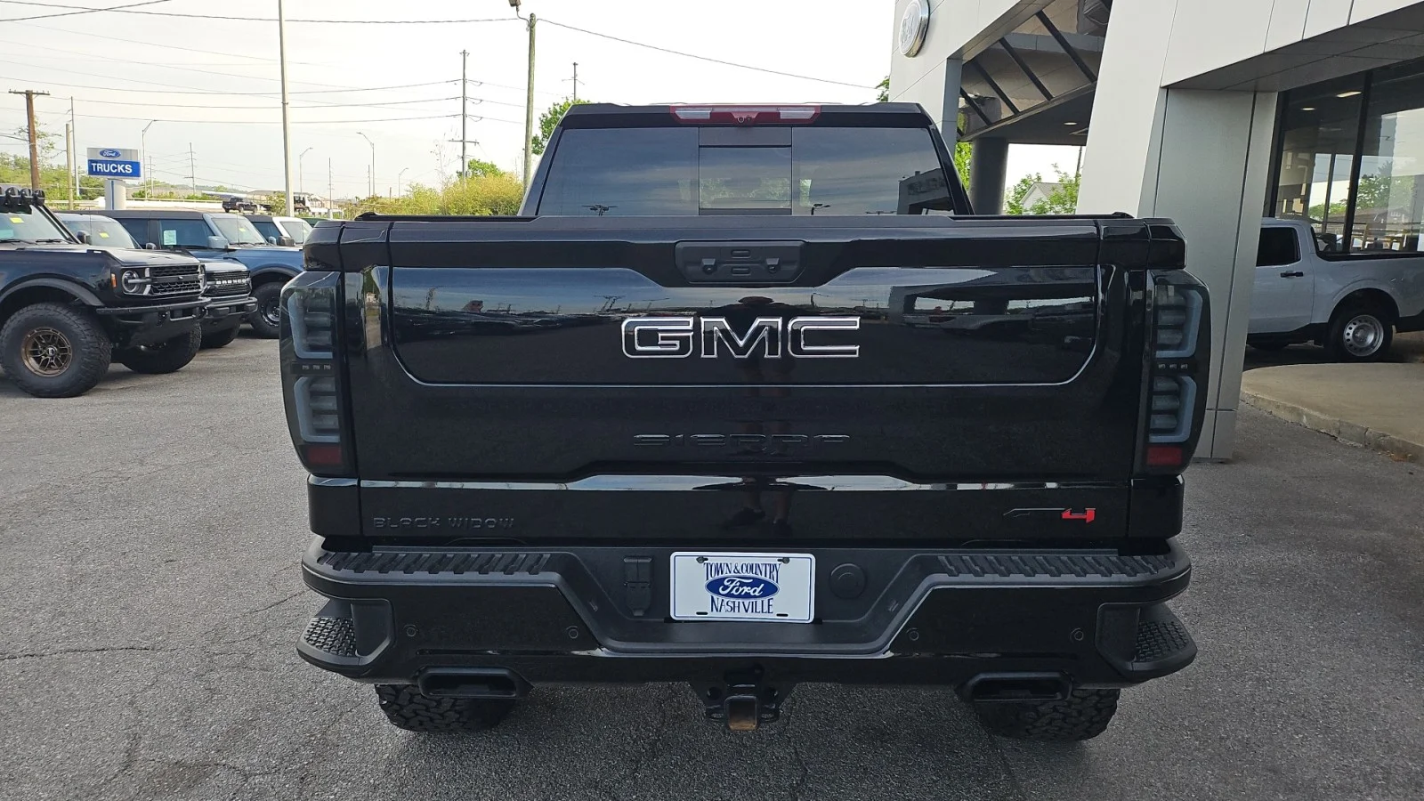 Used 2025 Onyx Black GMC Black Widow 4WD image 4