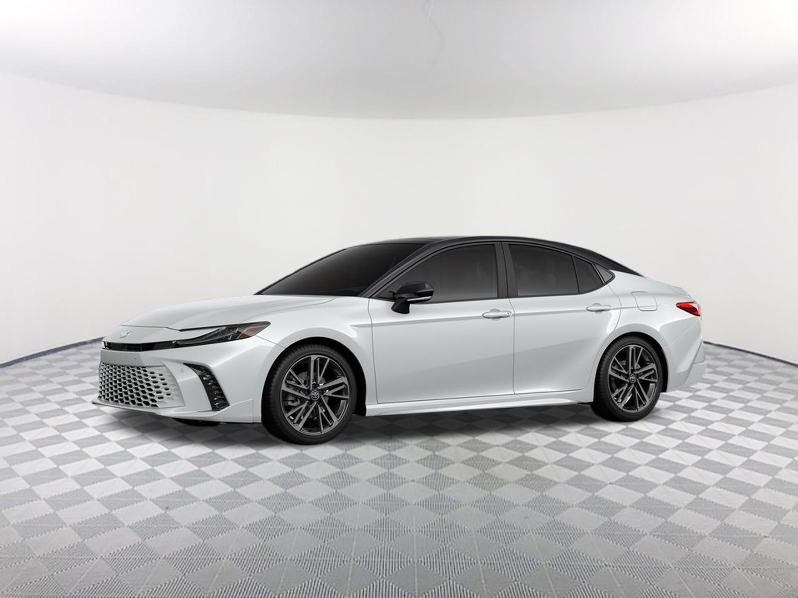 New 2026 Wind Chill Pearl with Midnight Black Metallic roof Toyota XSE image 2
