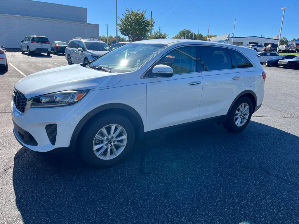 2019 Kia Sorento LX SUV Slide 5