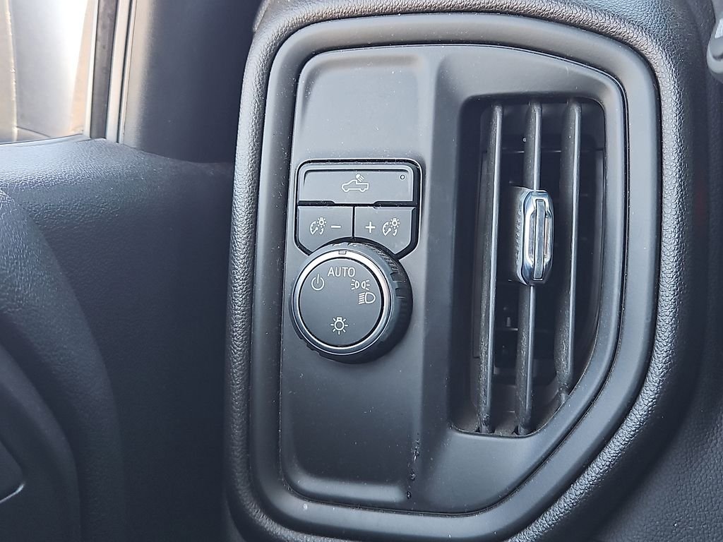 Used 2023 Blue Chevrolet Custom image 15