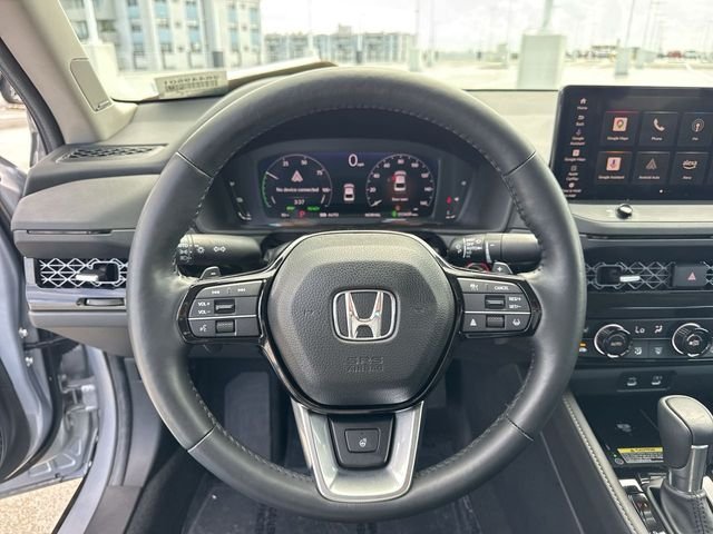Used 2025 Silver Honda Touring image 14