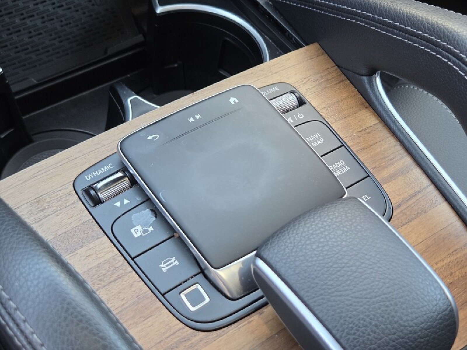 Used 2026 Selenite Grey Metallic Mercedes-Benz GLE 350 4MATIC® SUV image 34