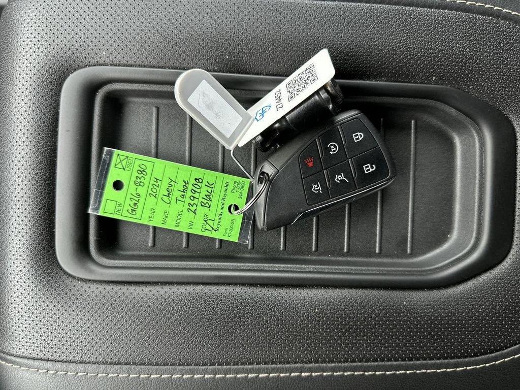 Used 2024 Black Chevrolet Premier image 23
