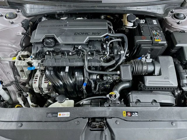 Certified Used 2025 Silver Hyundai SEL Convenience image 23