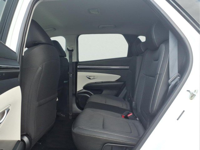 Used 2022 Quartz White Hyundai SEL image 13