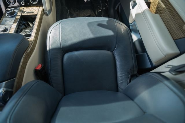 Used 2018 Byron Blue Metallic Land Rover 5.0L V8 Supercharged Autobiography image 35