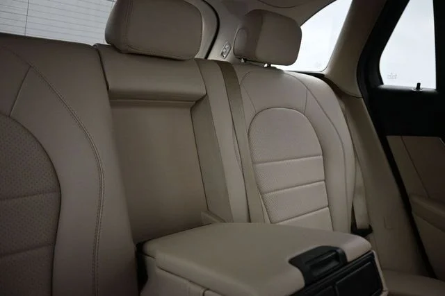 Used 2022 Blue Mercedes-Benz GLC 300 image 17