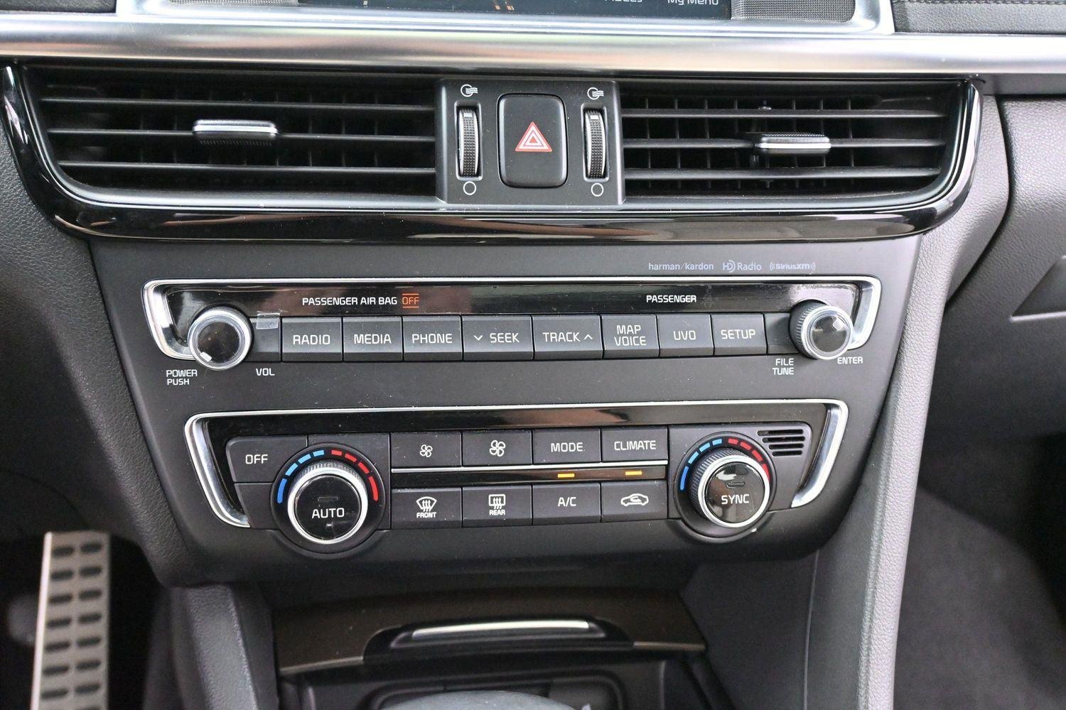 Used 2016 Titanium Silver Kia SXL Turbo image 22
