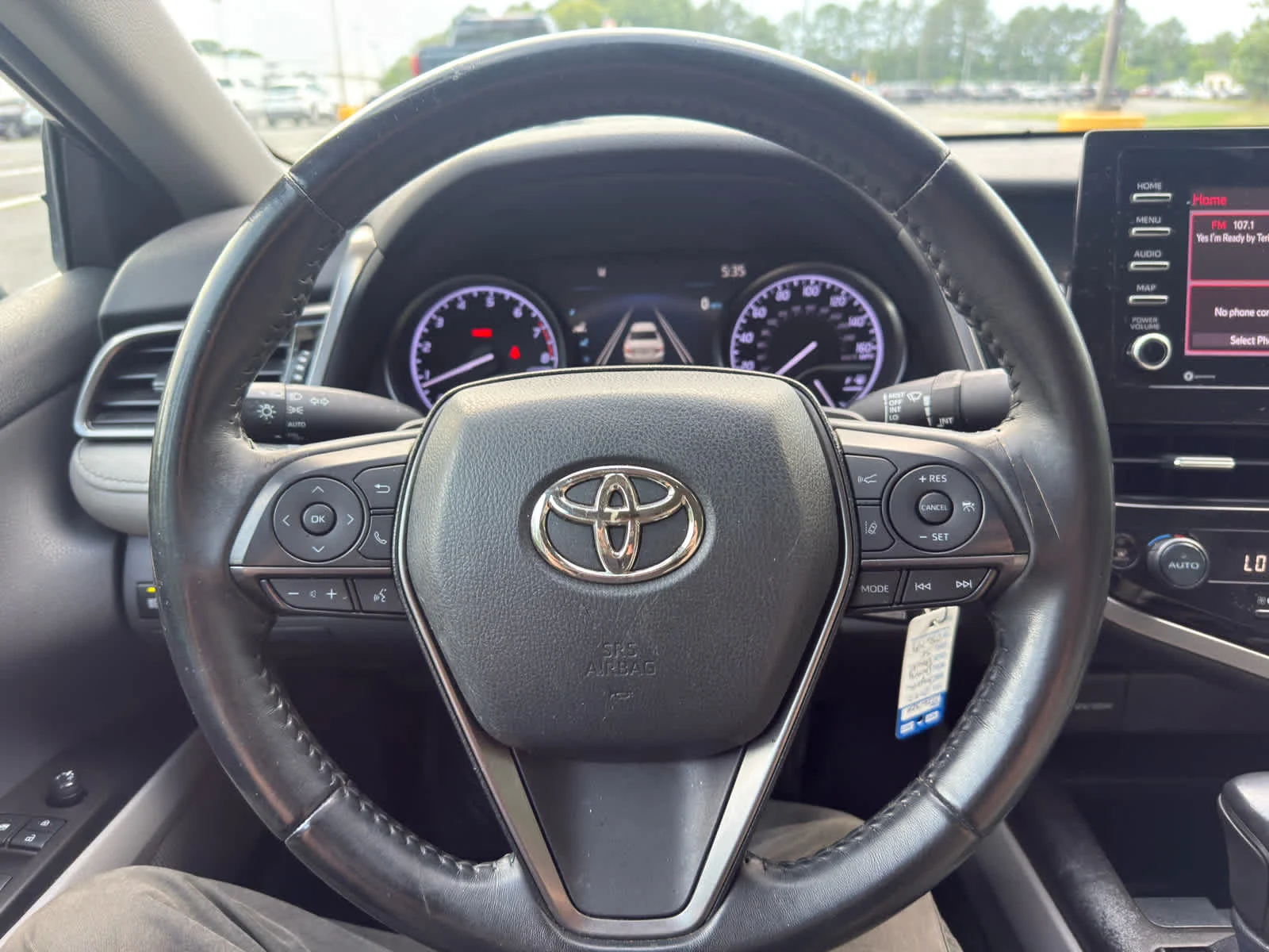 Used 2022 Midnight Black Metallic Toyota SE image 17