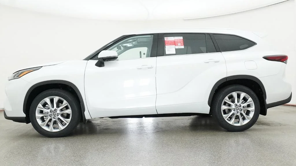 New 2026 Wind Chill Pearl Toyota Limited image 2