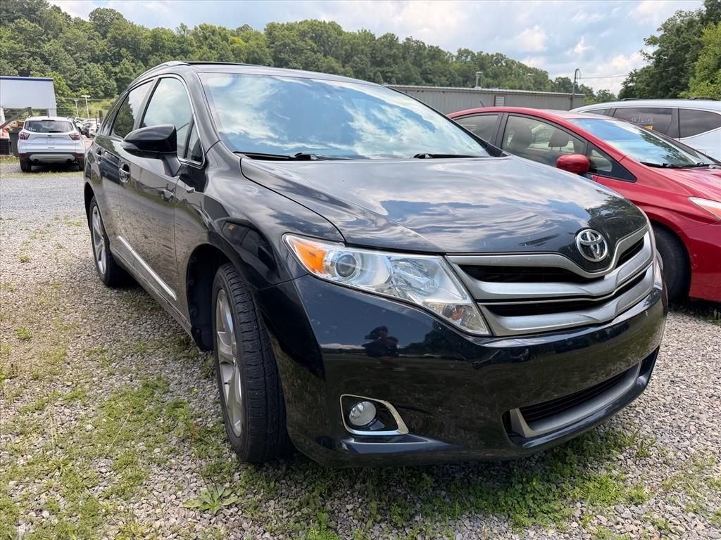 Used 2013 Black Toyota LE image 7