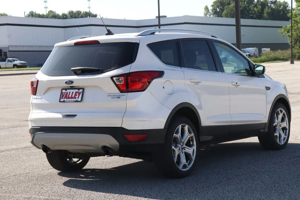 Certified Used 2019 White Platinum Clearcoat Metallic Ford Titanium image 9