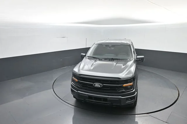 New 2026 Carbonized Gray Metallic Ford XLT image 25