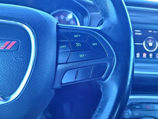Used 2019 Gray Dodge SXT image 23