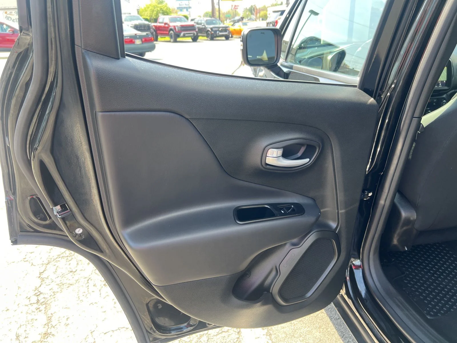Used 2023 Black Clearcoat Jeep Altitude image 41