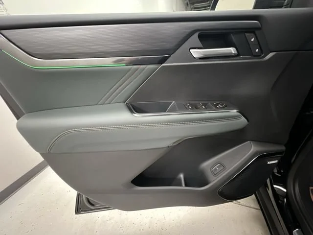 2027 GMC Acadia AT4 - Photo 24