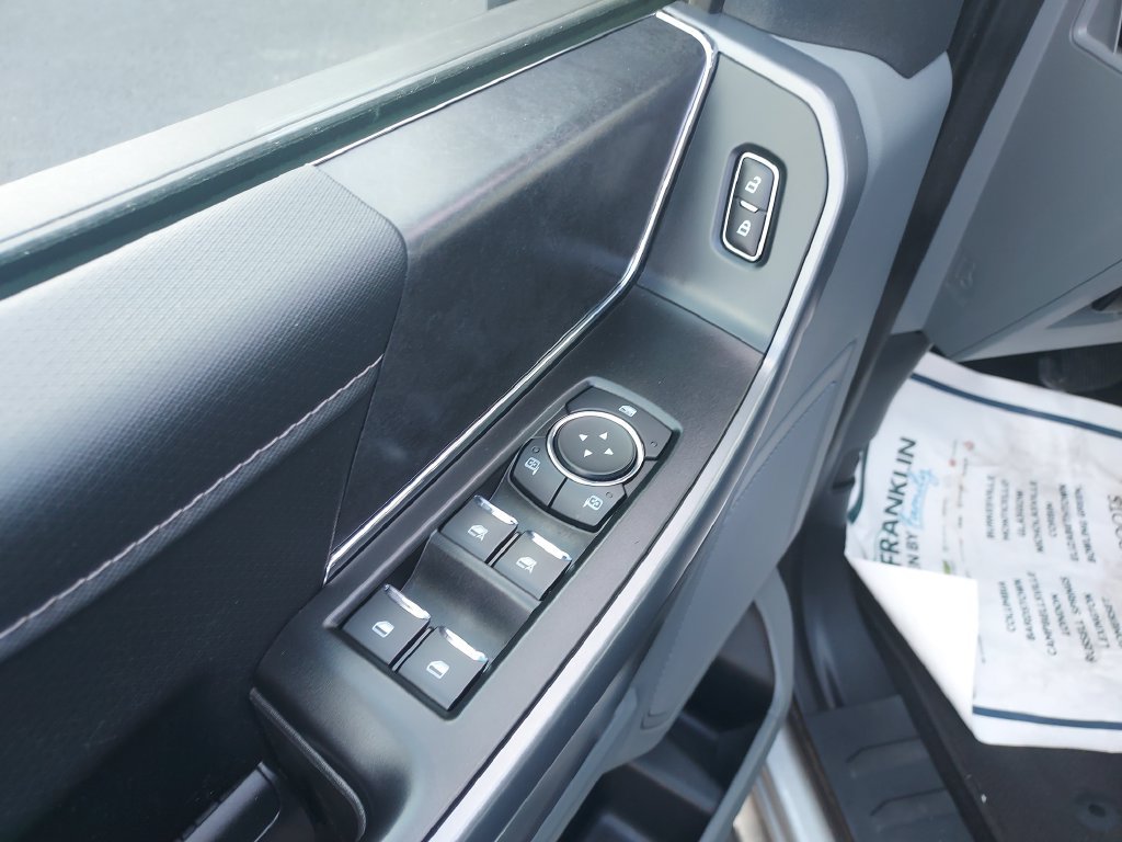 Used 2025 Silver Ford XLT image 11