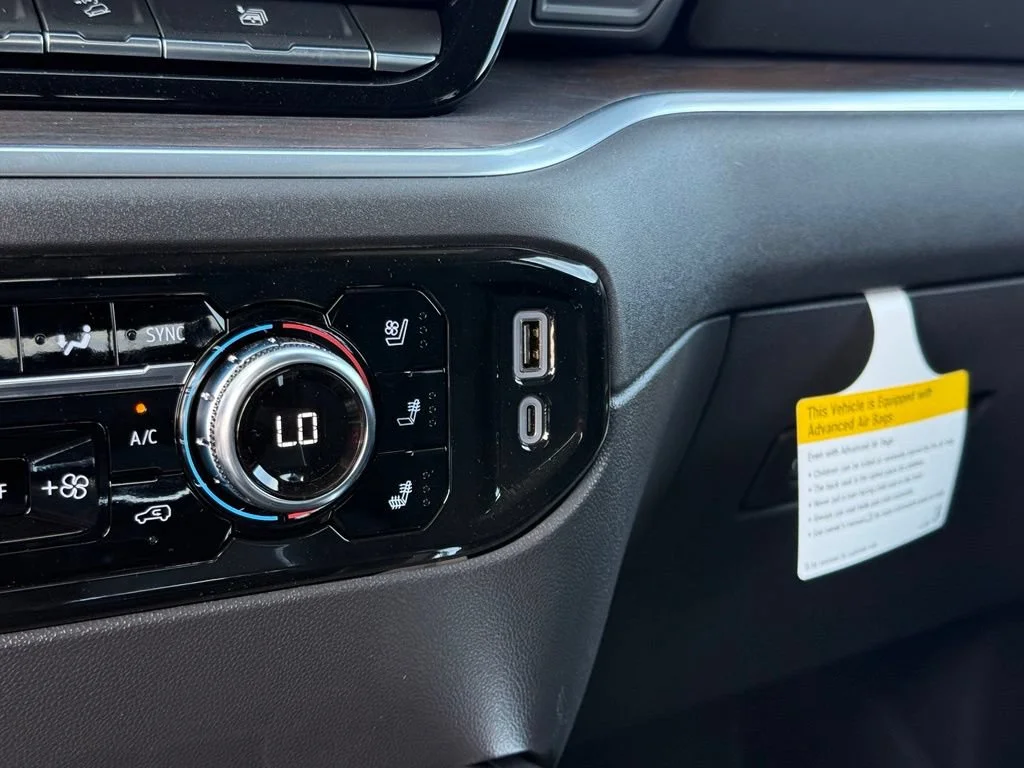 New 2026 Onyx Black GMC SLT image 29