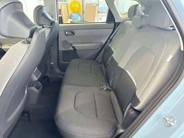New 2027 Frost Blue / Black Roof Kia S image 25