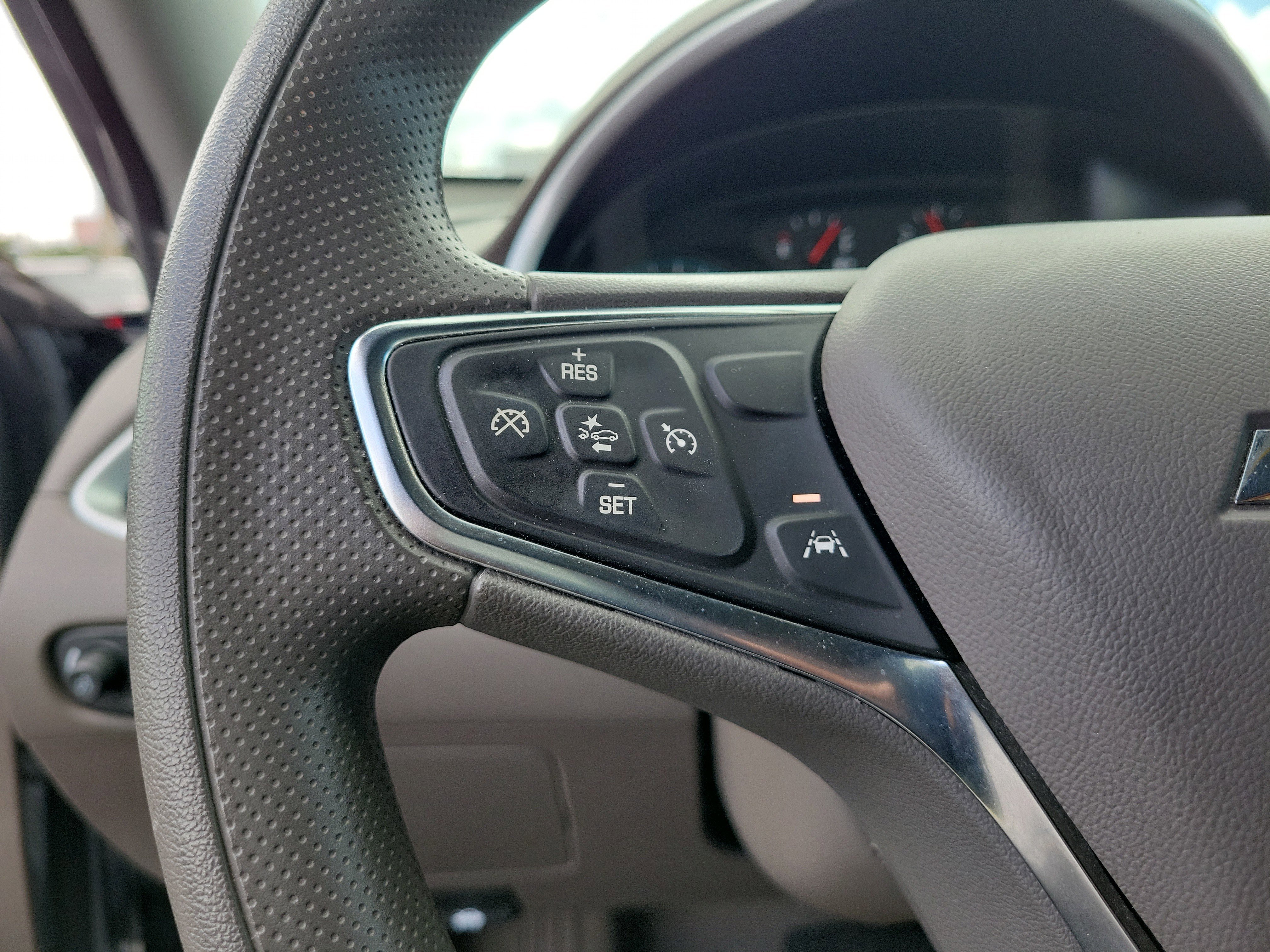 Used 2024 Sterling Gray Metallic Chevrolet LT image 18