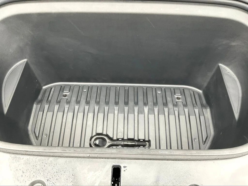 Used 2021 Green Tesla Long Range image 29
