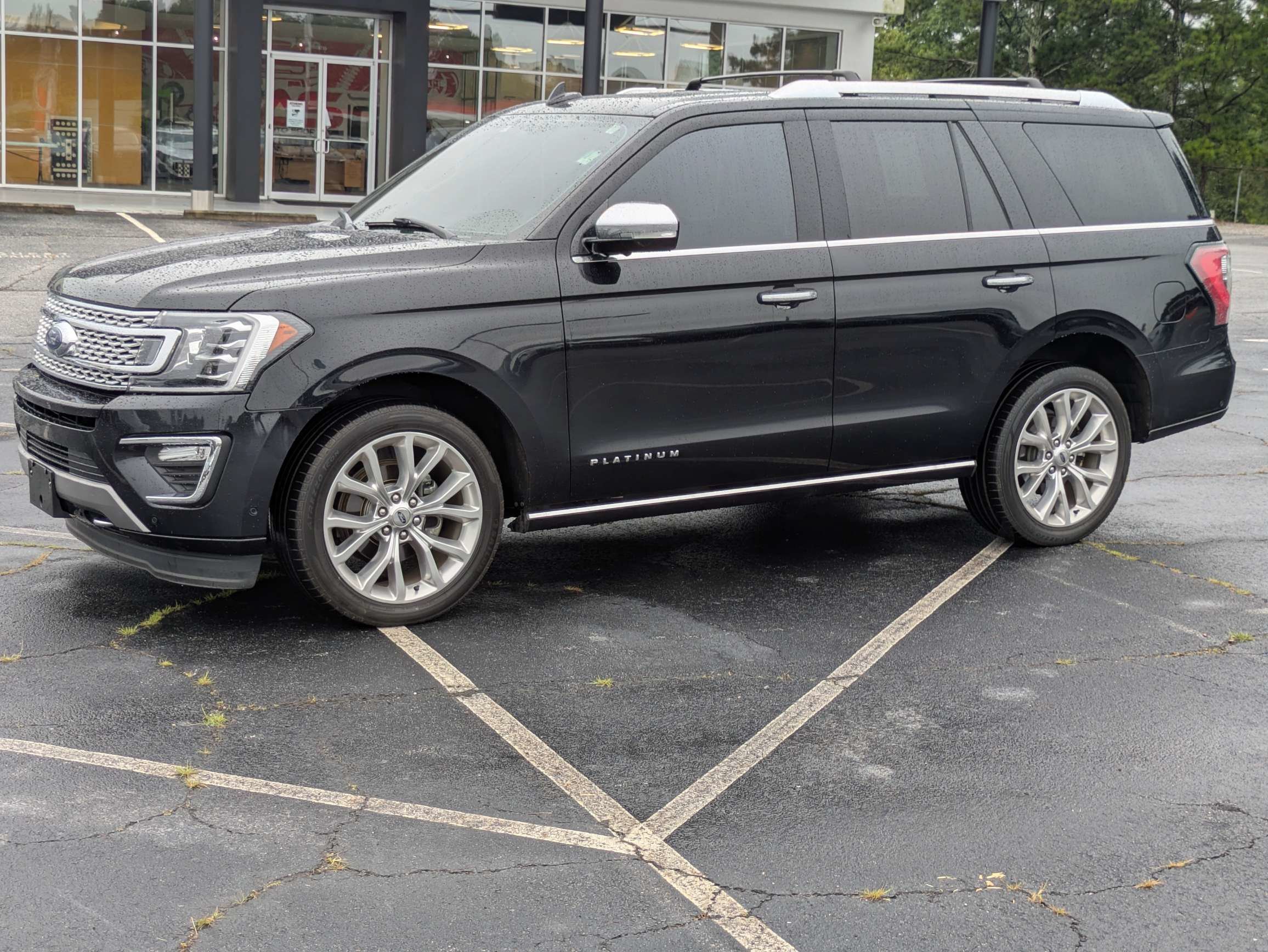 Used 2019 Black Ford Platinum image 7