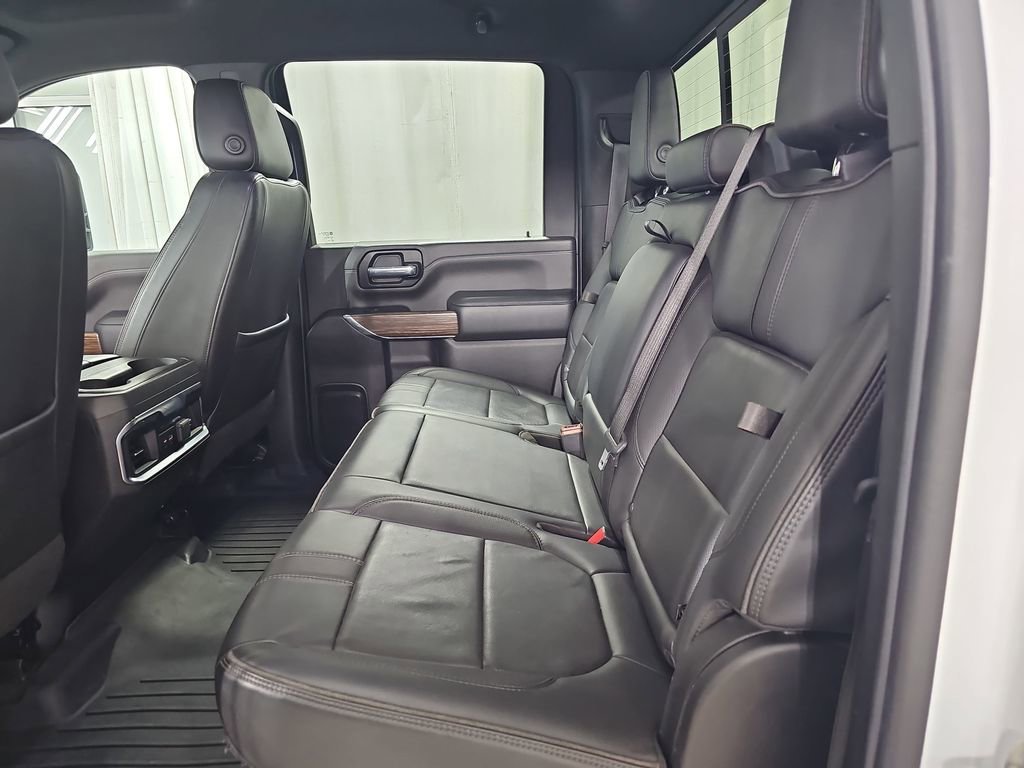 Used 2022 Summit White Chevrolet High Country image 17
