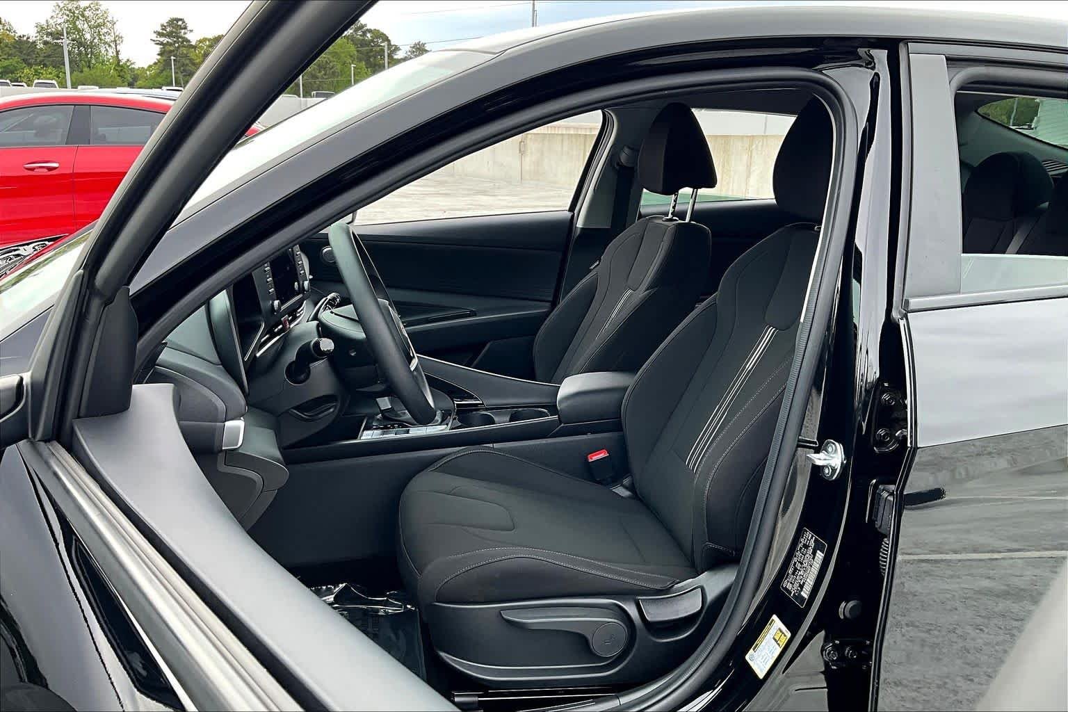 Used 2025 Abyss Black Hyundai Blue image 13