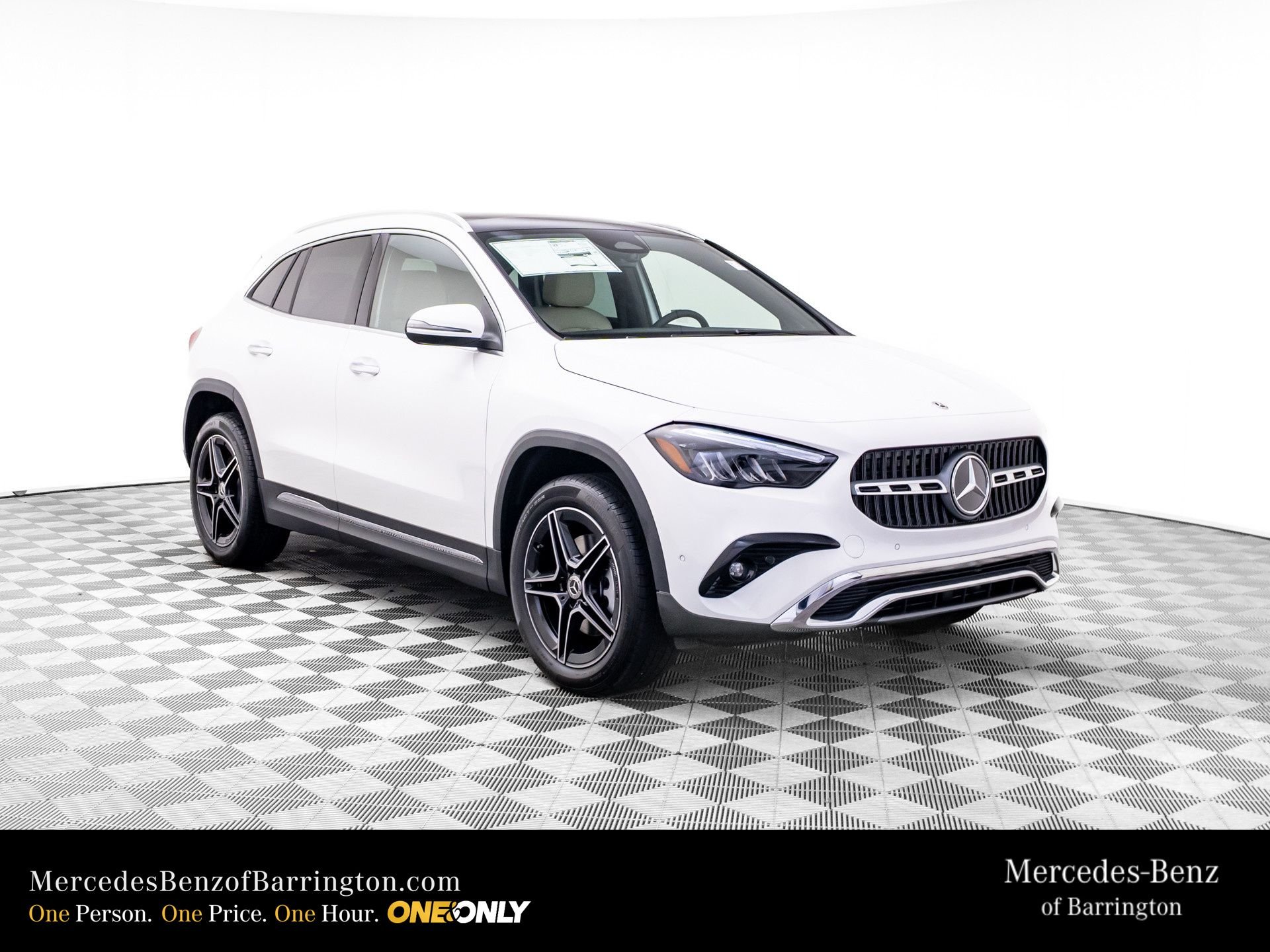 New 2026 Polar White Mercedes-Benz GLA 250 image 8