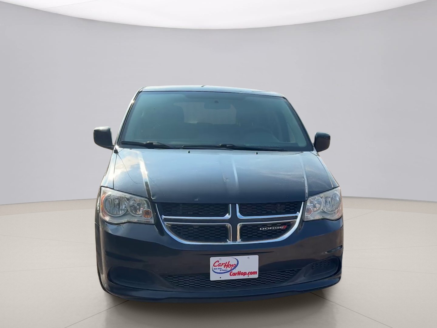 Used 2016 Black Dodge SXT image 2