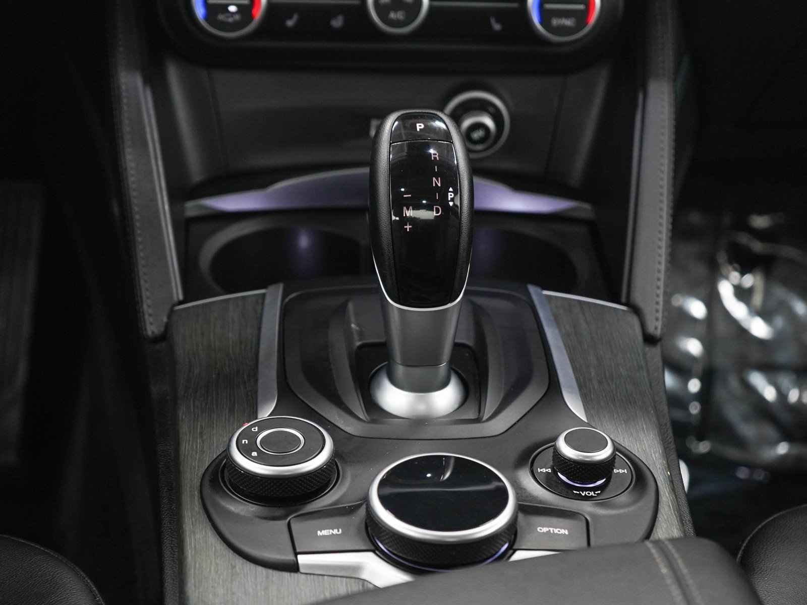 Used 2019 Alfa Rosso Alfa Romeo Ti image 19