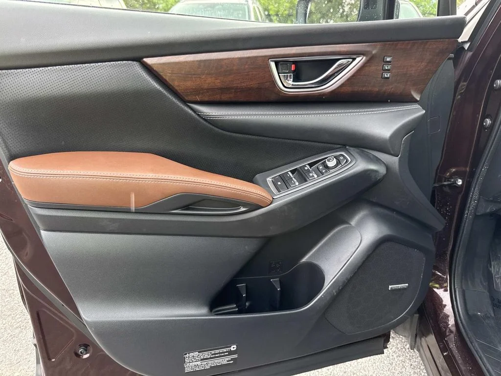 Used 2023  Subaru Touring image 22