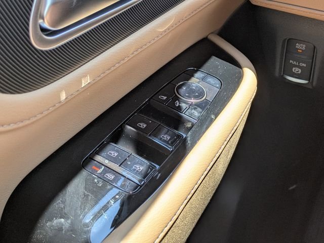 New 2026 RADIANT WHITE INFINITI Luxe 2WD image 25