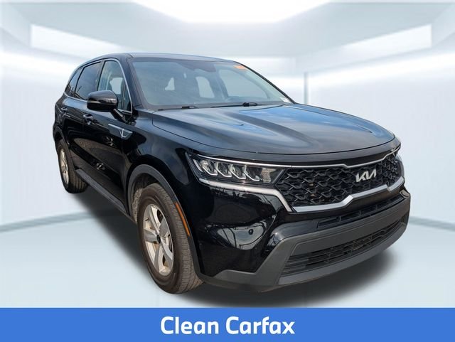 Used 2022 Black Kia LX image 4