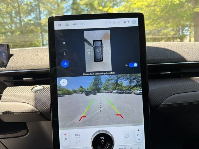 Used 2023 White Ford Premium image 16