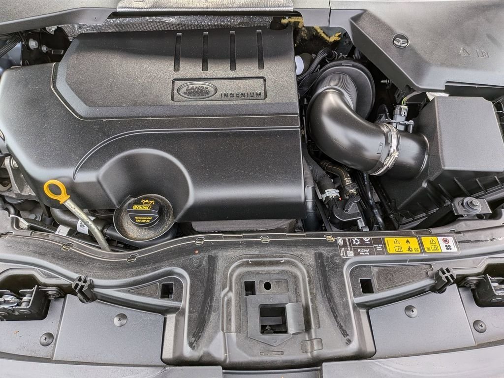 Used 2023  Land Rover SE R-Dynamic image 33