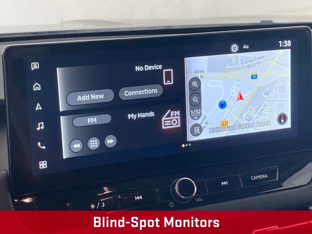 Used 2025 Gray Mitsubishi SE image 3