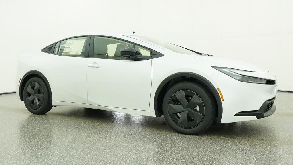 New 2026 Wind Chill Pearl Toyota LE image 11