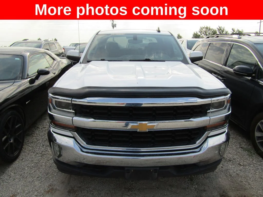 Used 2017 White Chevrolet LT image 8
