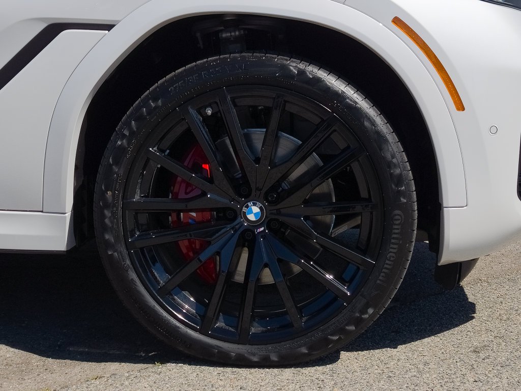 New 2027 Mineral White Metallic BMW xDrive40i image 7