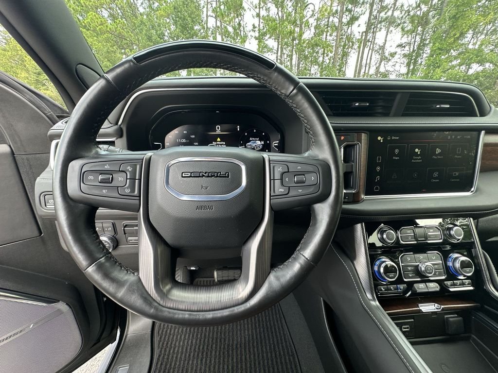 2024 GMC Yukon Denali Ultimate - Photo 11