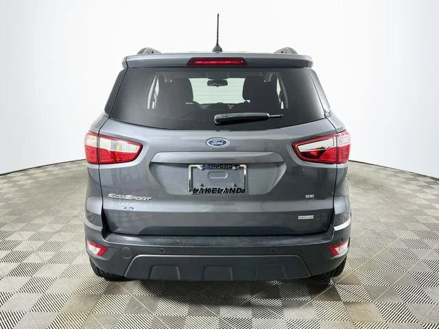 Used 2020 Blue Ford SE image 4