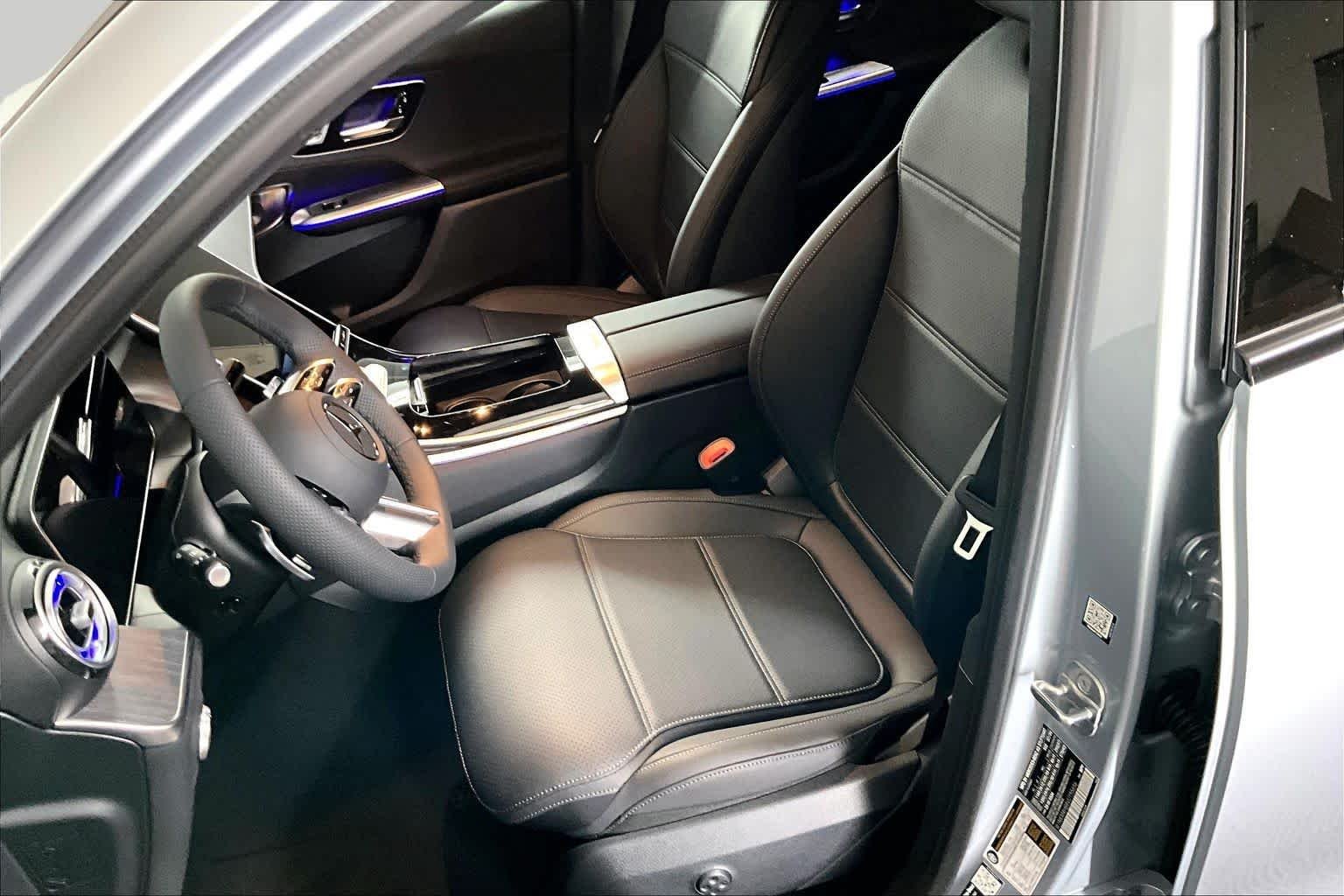 New 2027 Cirrus Silver Metallic Mercedes-Benz GLC 300 image 14