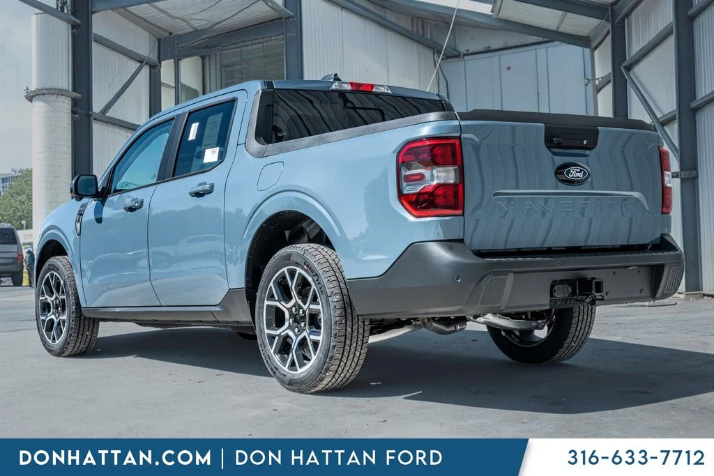 New 2026 Azure Gray Metallic Tri-Coat Ford Lariat® image 29