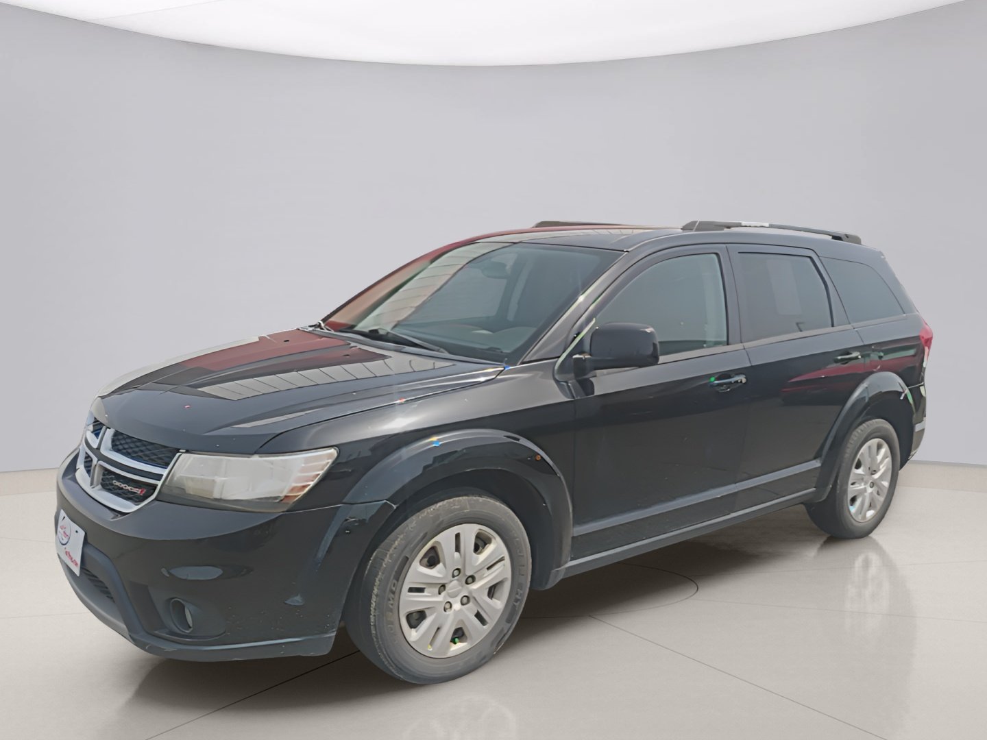 Used 2018 Black Dodge SXT image 1