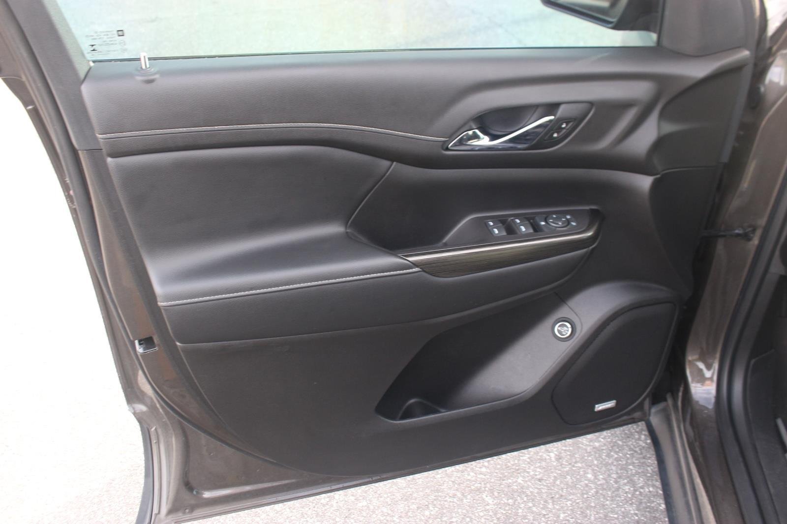 Used 2020 SMOKEY QUARTZ METALLIC GMC SLT image 13
