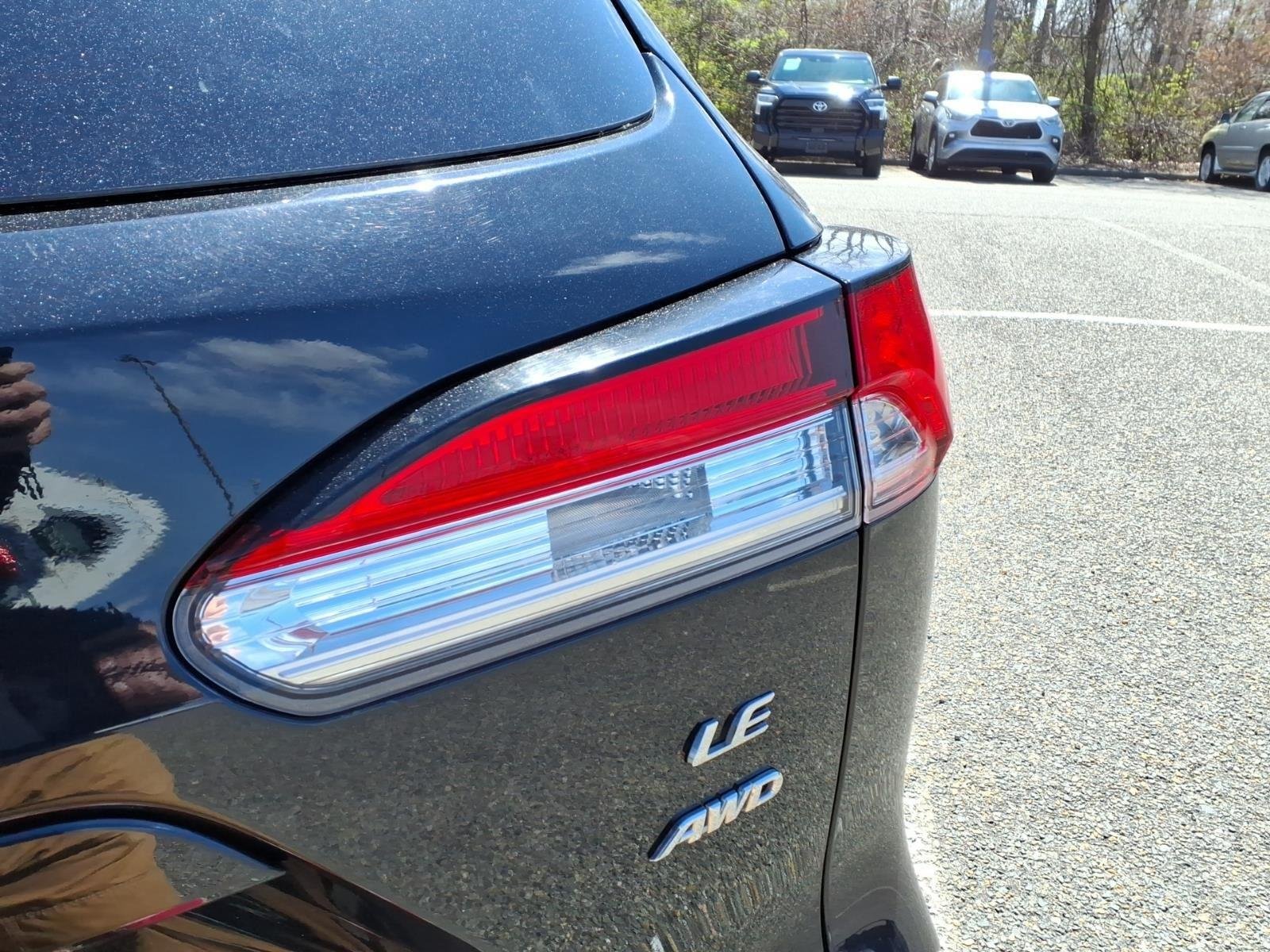 2022 Toyota Corolla Cross LE - Photo 10